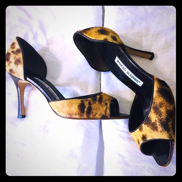 Manolo Blahnik Shoes - 🔥Manolo Blahnik Animal Print & Hair OpenToe Pumps